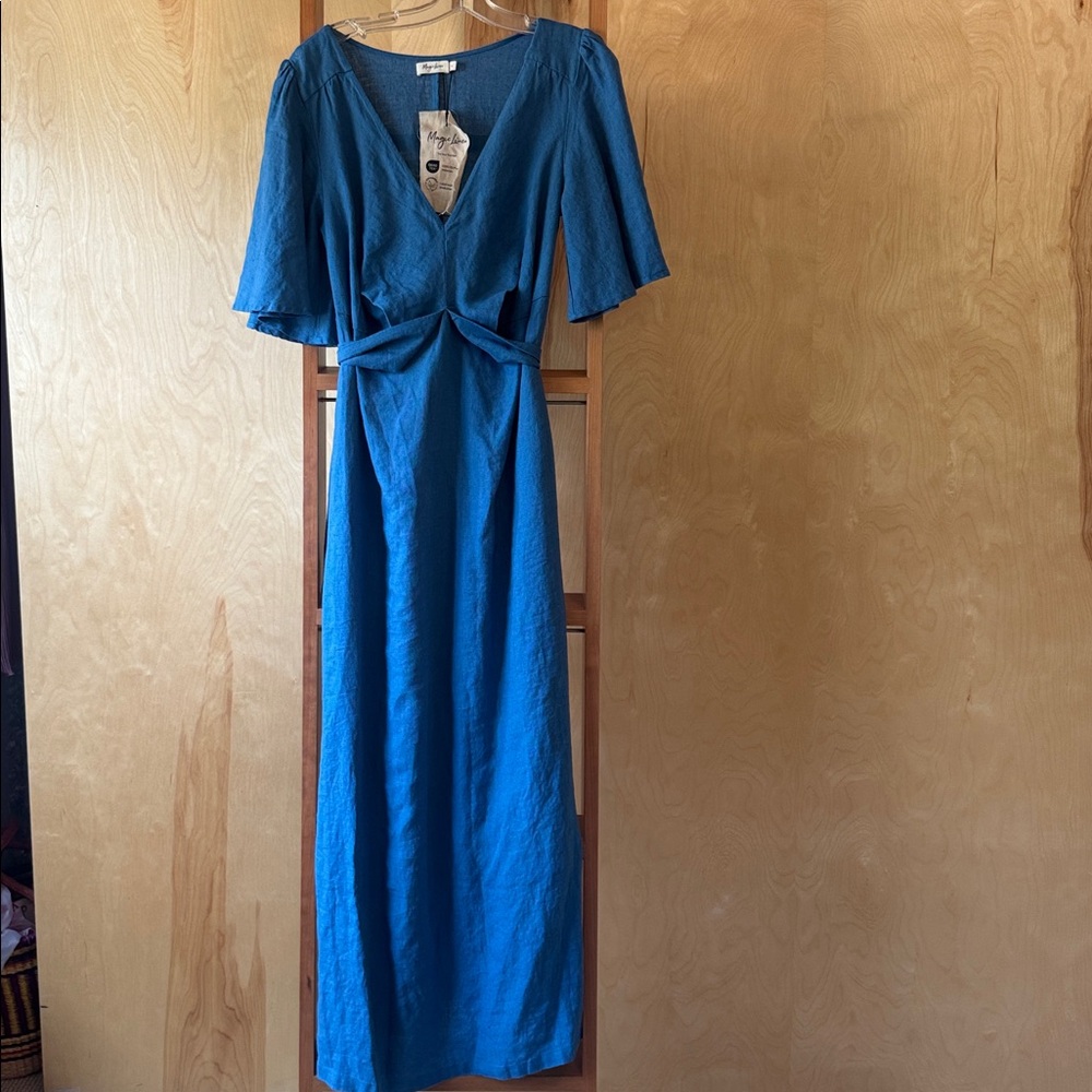 Elegant Blue Maxi Dress